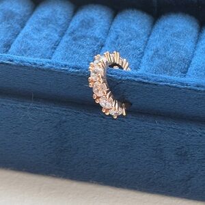Elegant Rhinestone Ear Cuff - Rose Gold